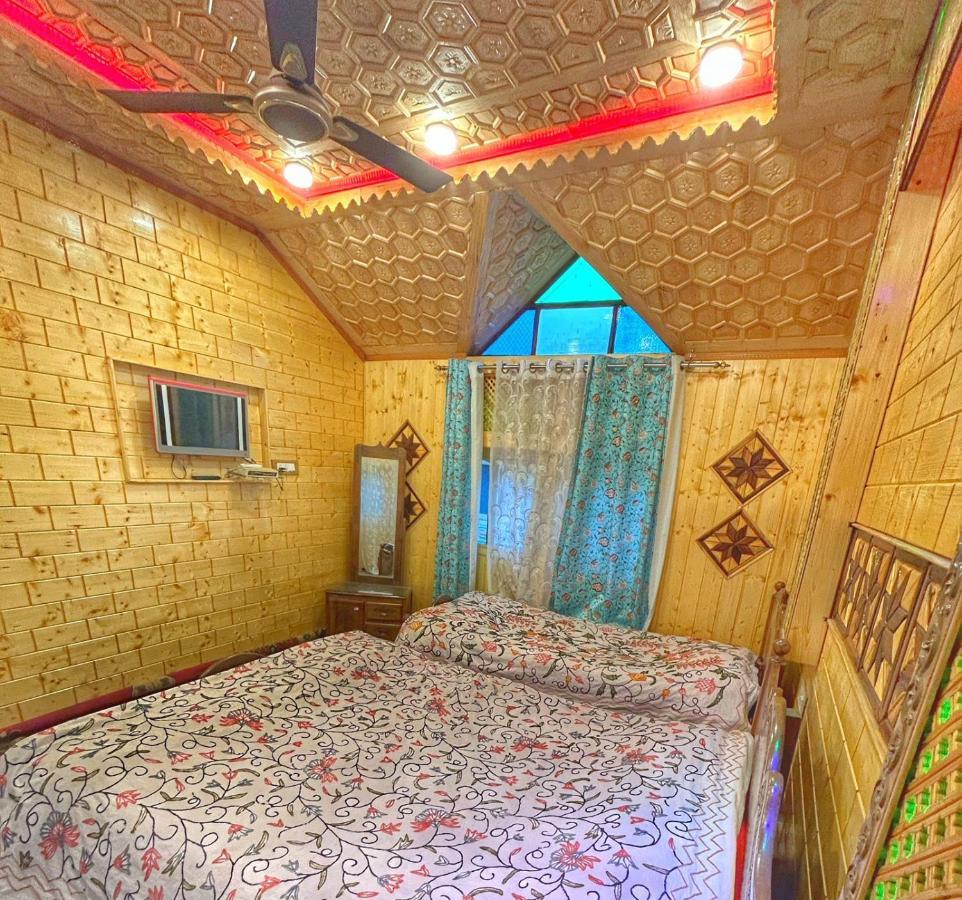 Heritage Shreen Houseboat Srīnagar المظهر الخارجي الصورة