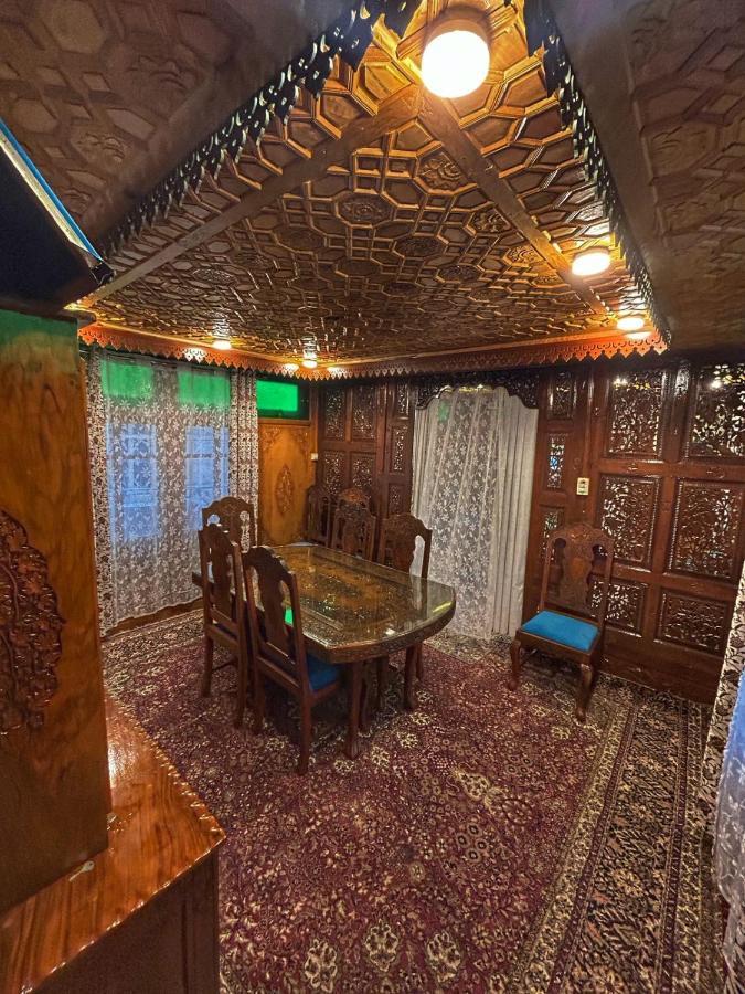 Heritage Shreen Houseboat Srīnagar المظهر الخارجي الصورة